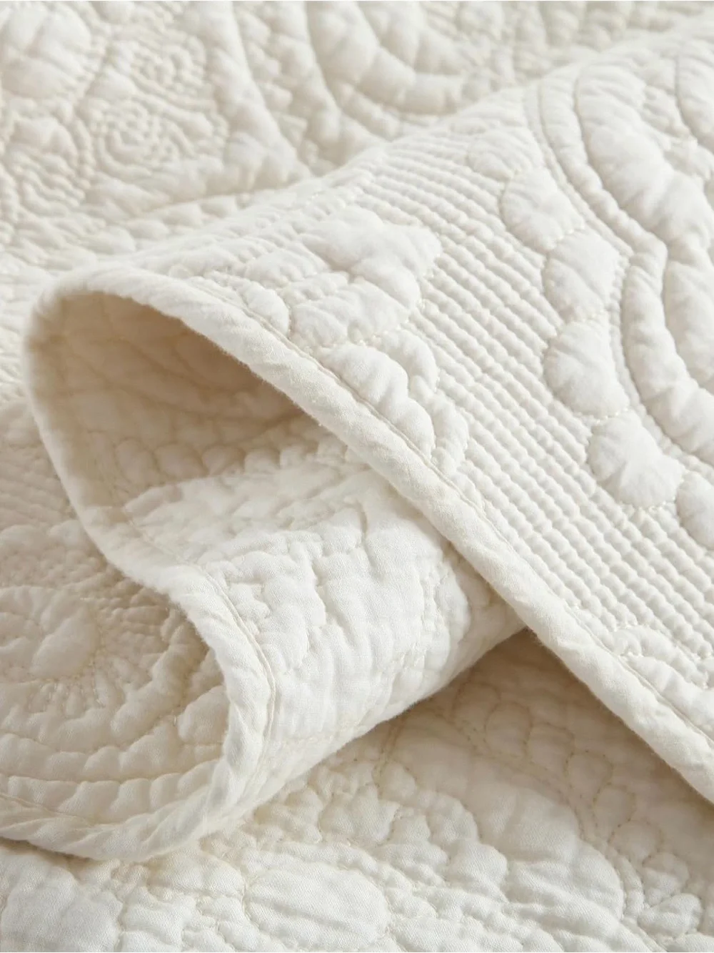 NEW Anthropologie White Queen King Boho Damask Quilt Bedspread Blanket Sham Set